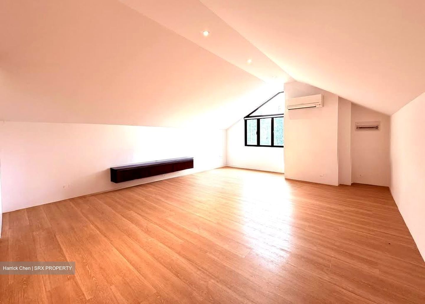 Surin Avenue (D19), Semi-Detached #605413741